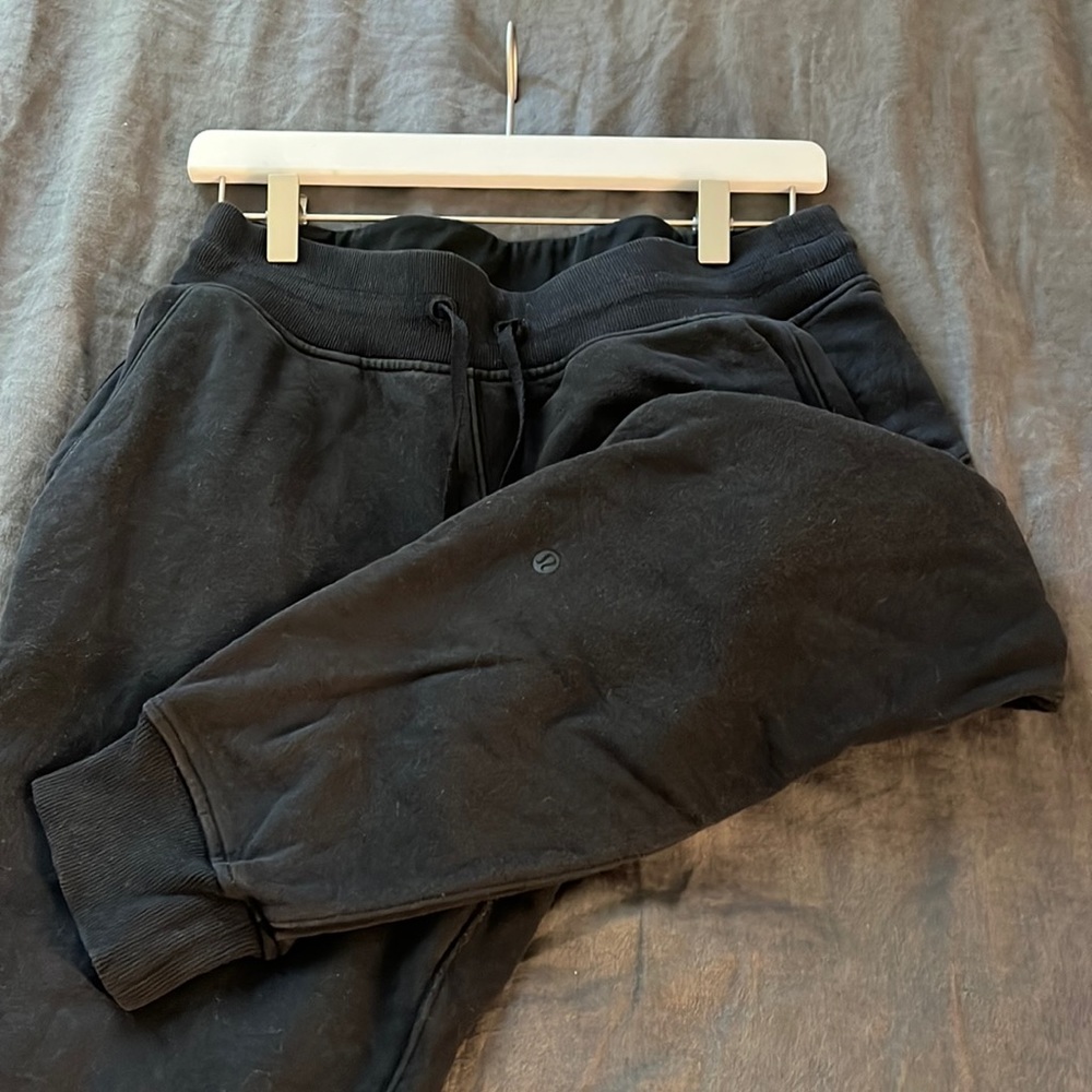 Lululemon black cotton joggers